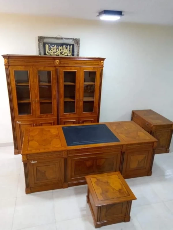 مكتب مقاس 250سم image